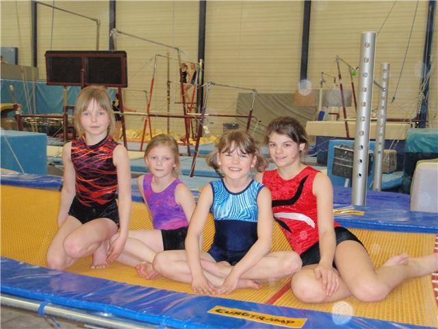 Lina, Amy, Marit E en Julia